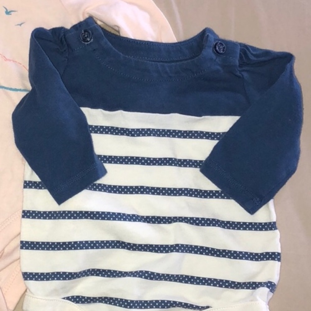 Baby Gap Onesie Excellent Condition